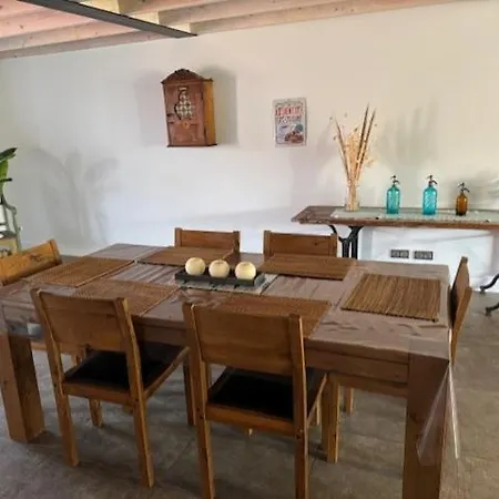 Domaine En Castanet * Caraman